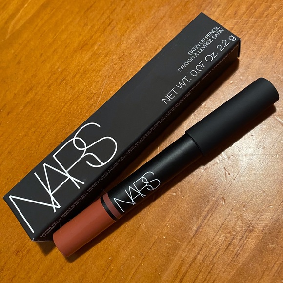 NARS Satin Lip Pencil Bansar 💋 - Picture 2 of 11